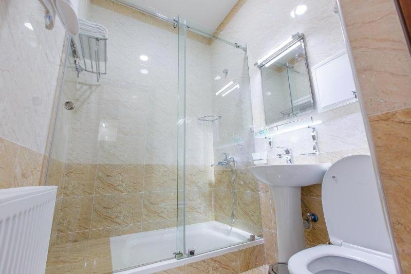 Navruz Hotel Tashkent Phòng bức ảnh