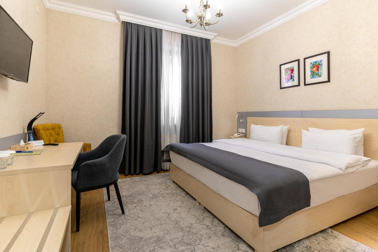 Navruz Hotel Tashkent Ngoại thất bức ảnh