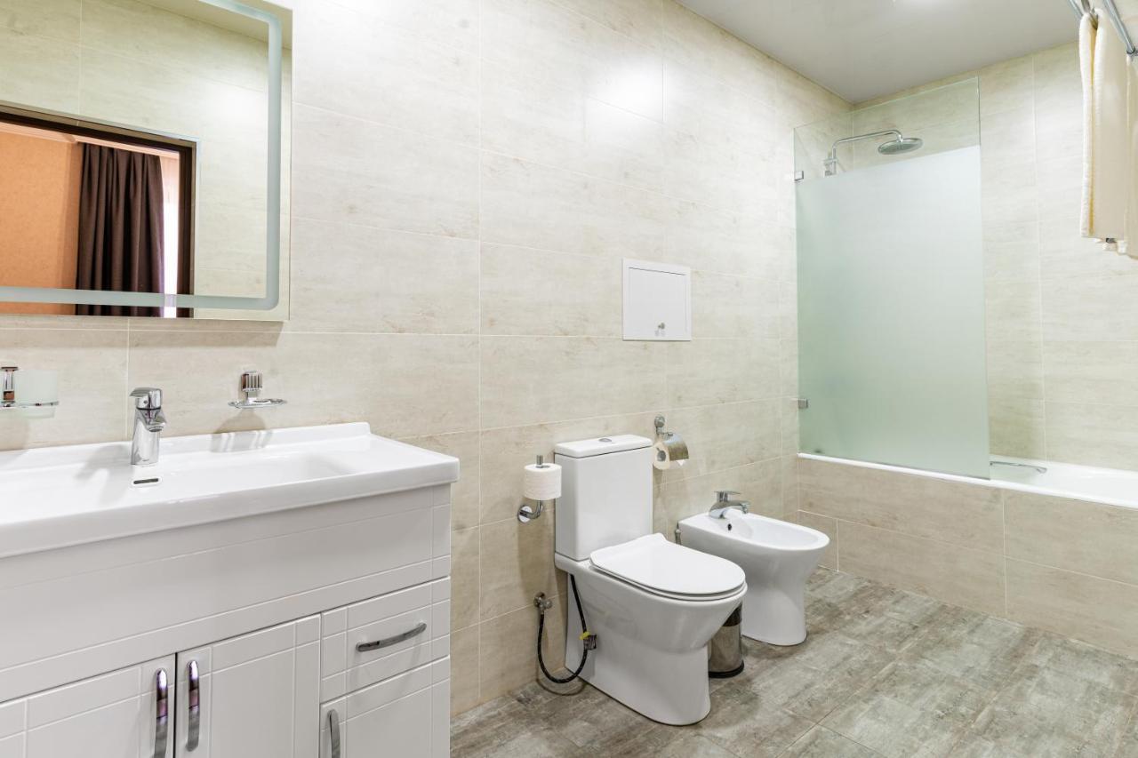 Navruz Hotel Tashkent Ngoại thất bức ảnh