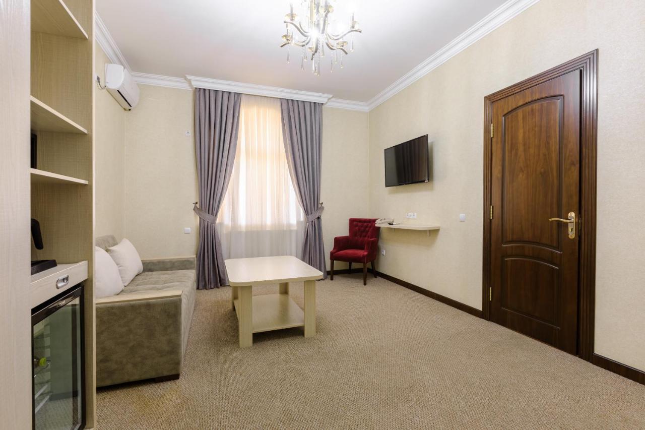 Navruz Hotel Tashkent Ngoại thất bức ảnh