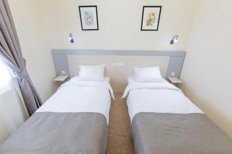 Navruz Hotel Tashkent Phòng bức ảnh