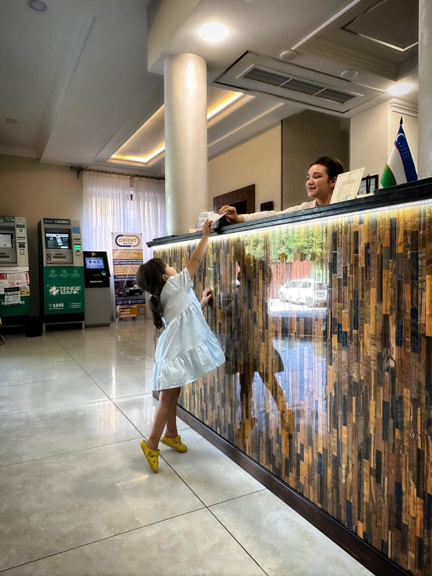 Navruz Hotel Tashkent Ngoại thất bức ảnh